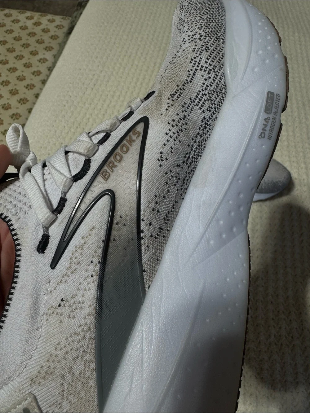 Brooks Women's White & Gray & Brown Running Shoes